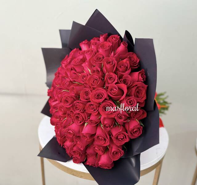 Ramo de 100 rosas